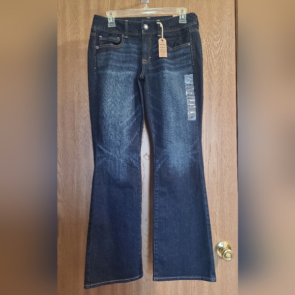 American Eagle Outfitters Denim - NWT American Eagle Kick Boot Jean Size 8 Short